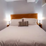 Centrally Located Dc Apt Bloomingdale